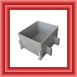 Коробка для люка 70025 на 2 поста (45х45)+2 модуля (45х22,5), пластик